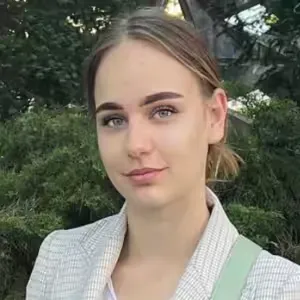 Portrait von Michelle, Kosmetikerin bei Sanft & Schön