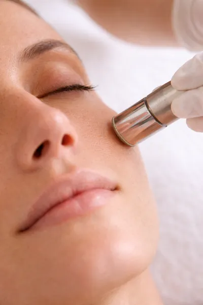 Microdermabrasion Nahaufnahme Diamant-Schleifkopf