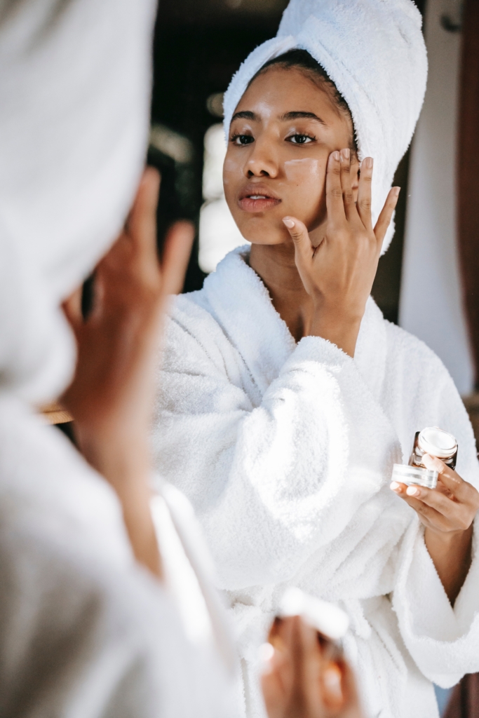 Microneedling gegen Augenringe