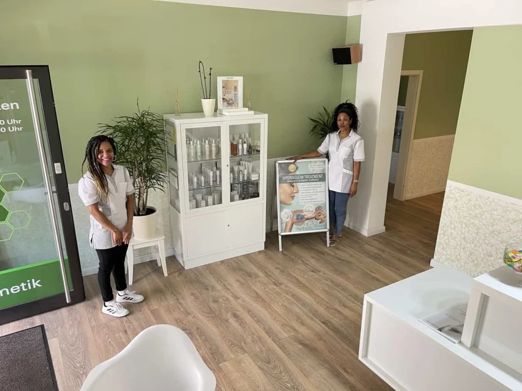 Neia and Lili in the reception area