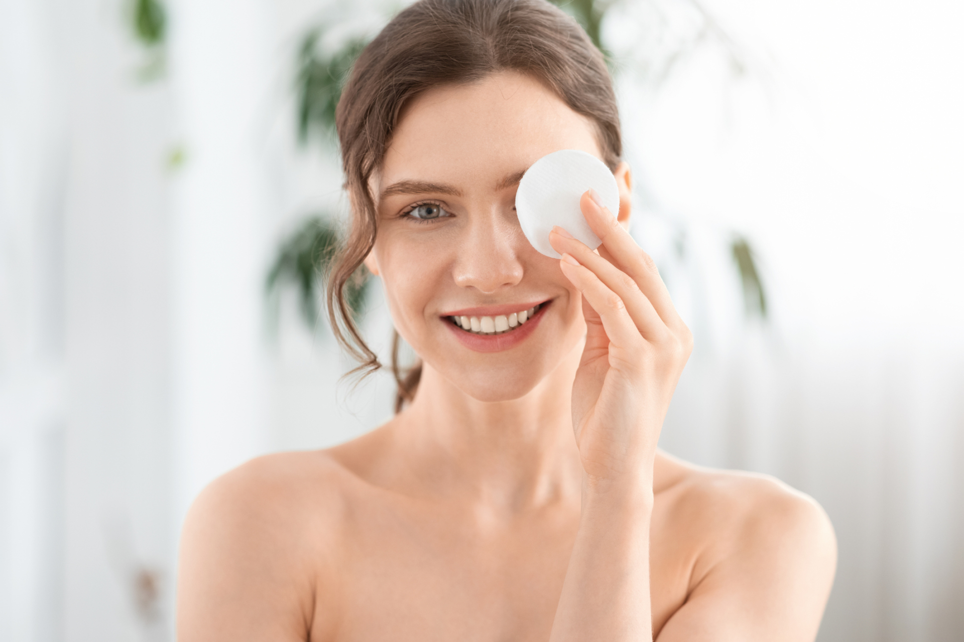 Ungeschminkt schön: 9 Tipps, wie deine Haut auch ohne Make-up strahlt